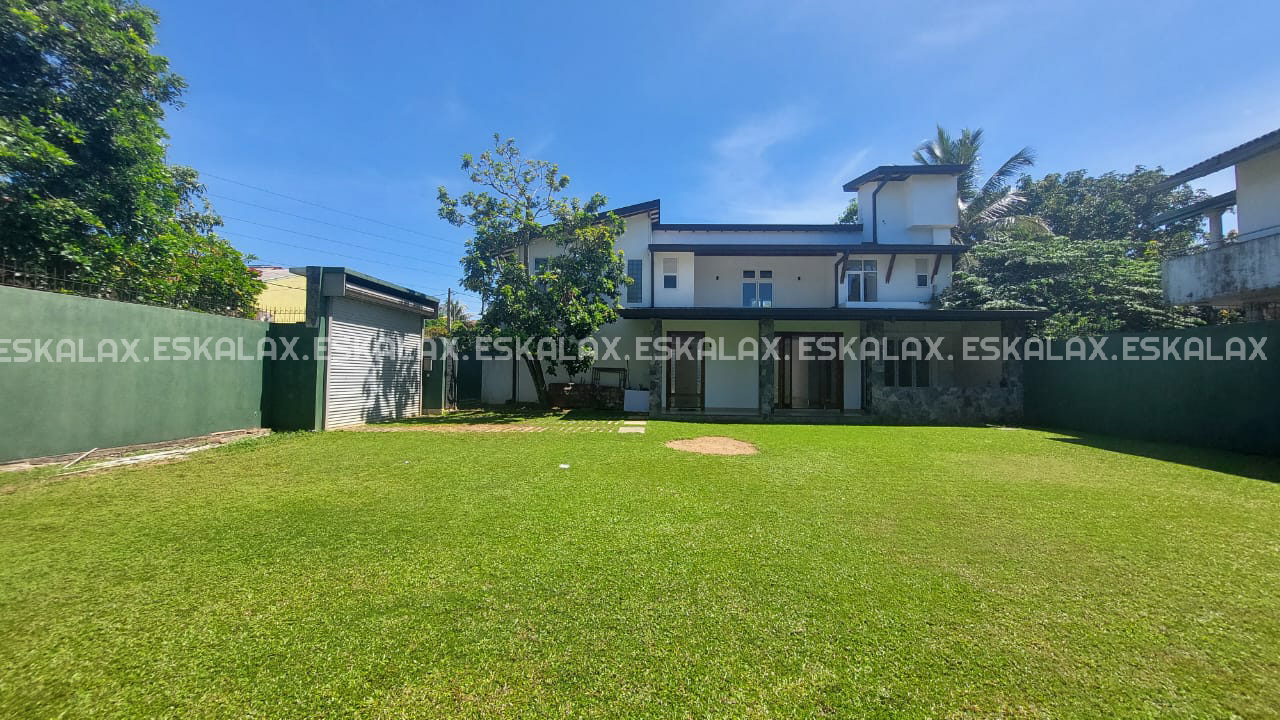 Brand New House For Rent in Thalawathugoda