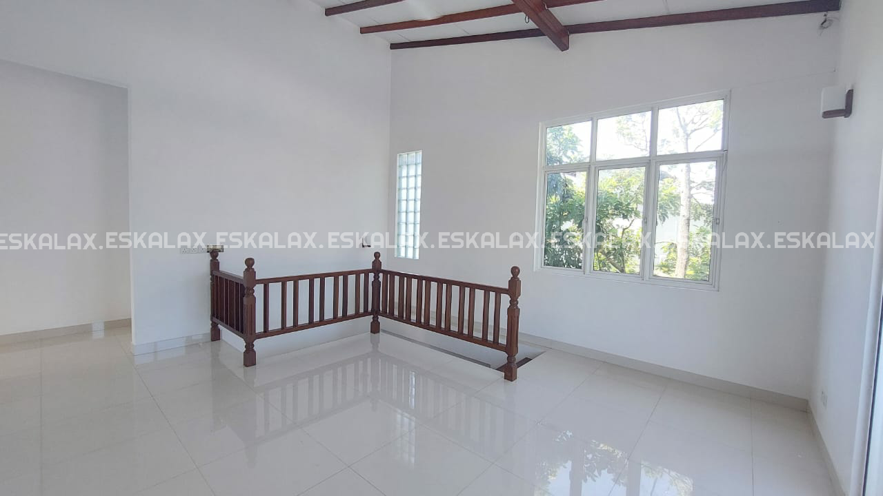 Brand New House For Rent in Thalawathugoda