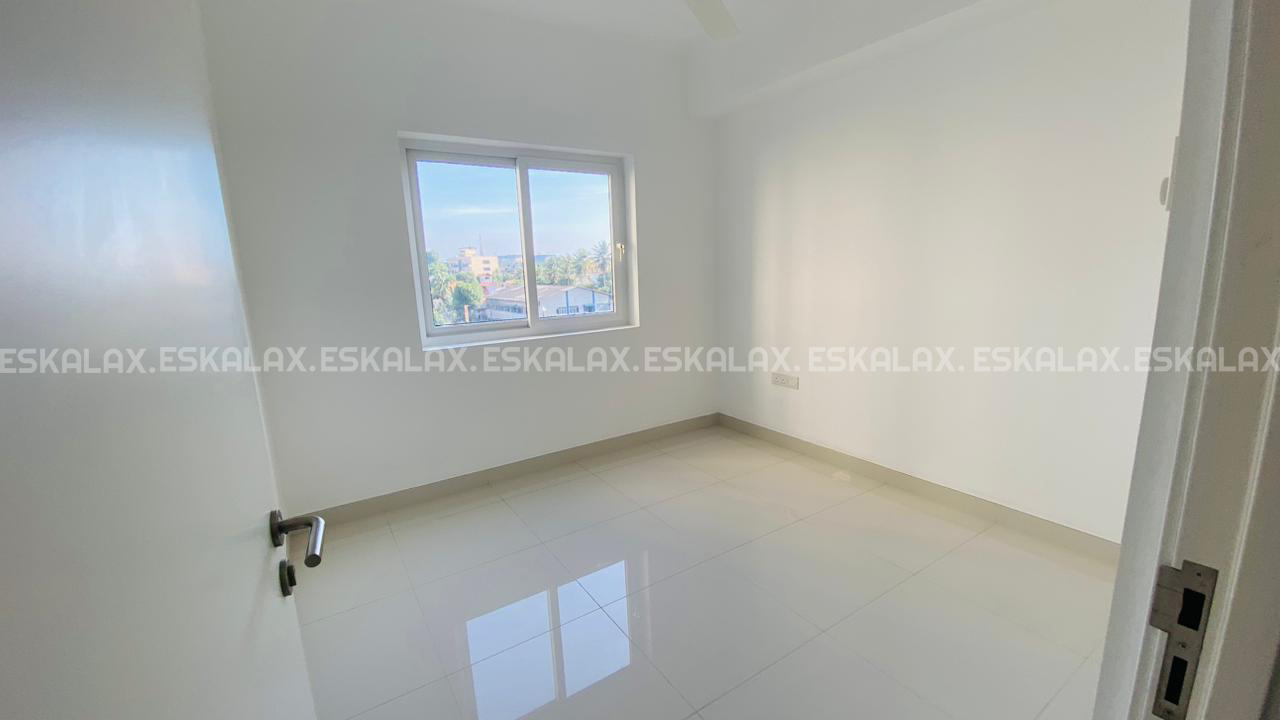 Brand New 3BR Apartment For Rent in Koswatta