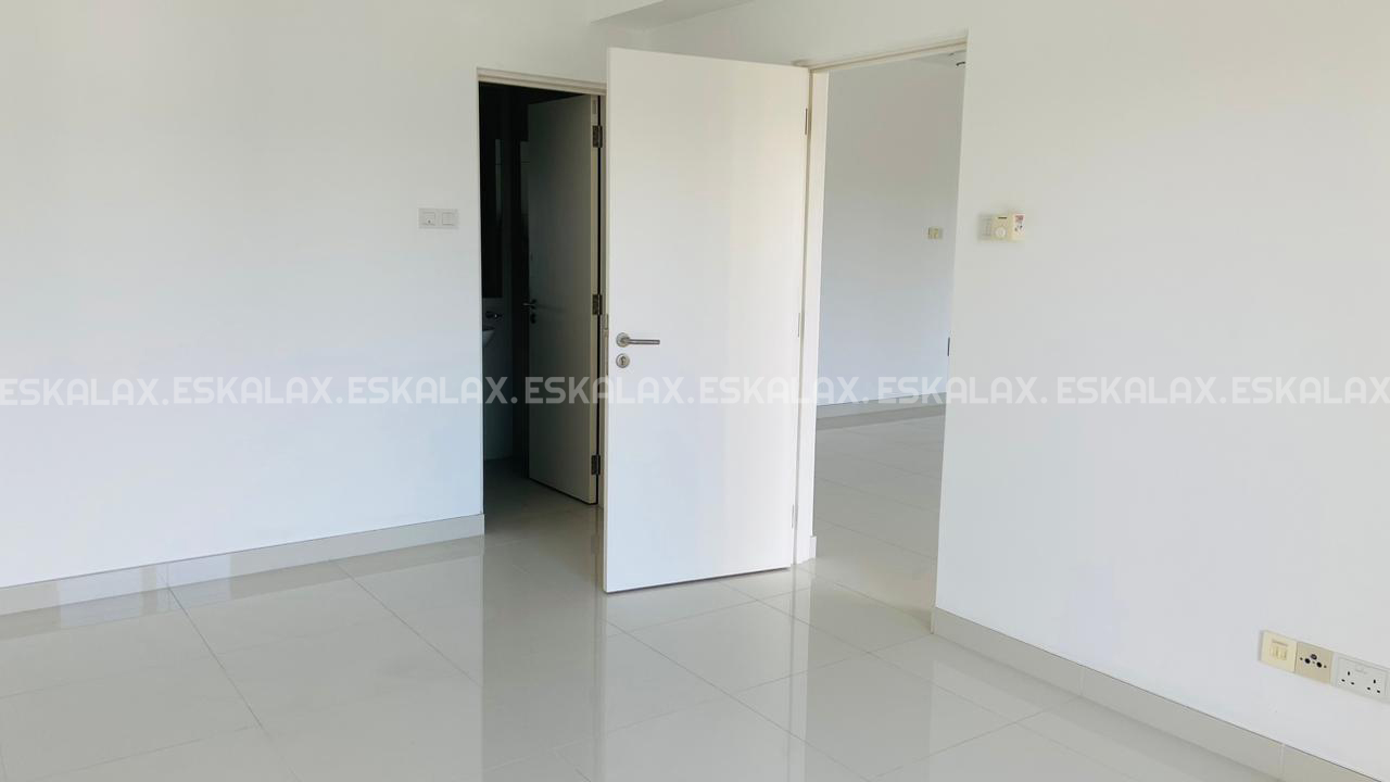 Brand New 3BR Apartment For Rent in Koswatta