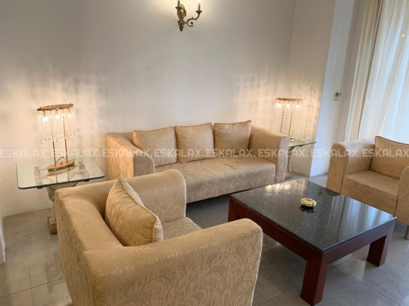 Crescat Residencies Apartment For Sale in Colombo 3