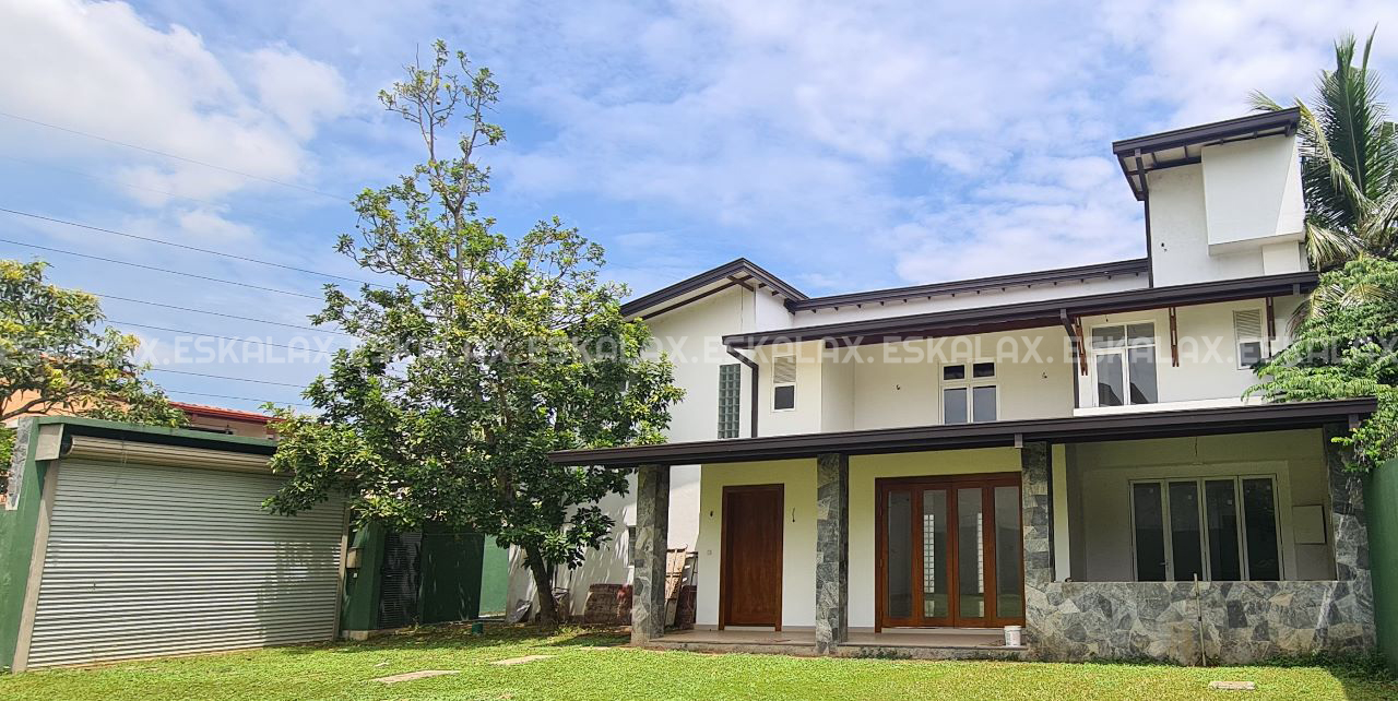 2 Story Brand New House For Sale in Thalawathugoda