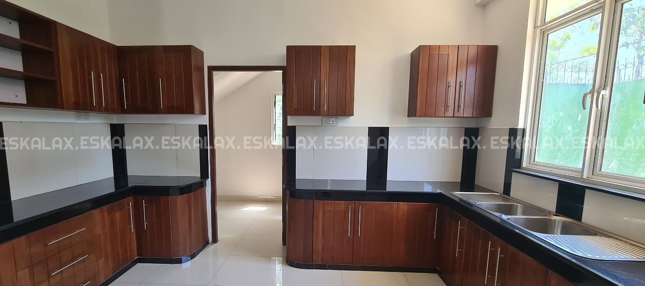 2 Story Brand New House For Sale in Thalawathugoda