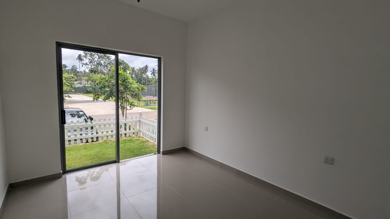 WhatsApp Image 2023-09-10 at 13.53.24 (2) Elixia 3 C’s Brand New 02 BR Apartment for Sale in Malabe