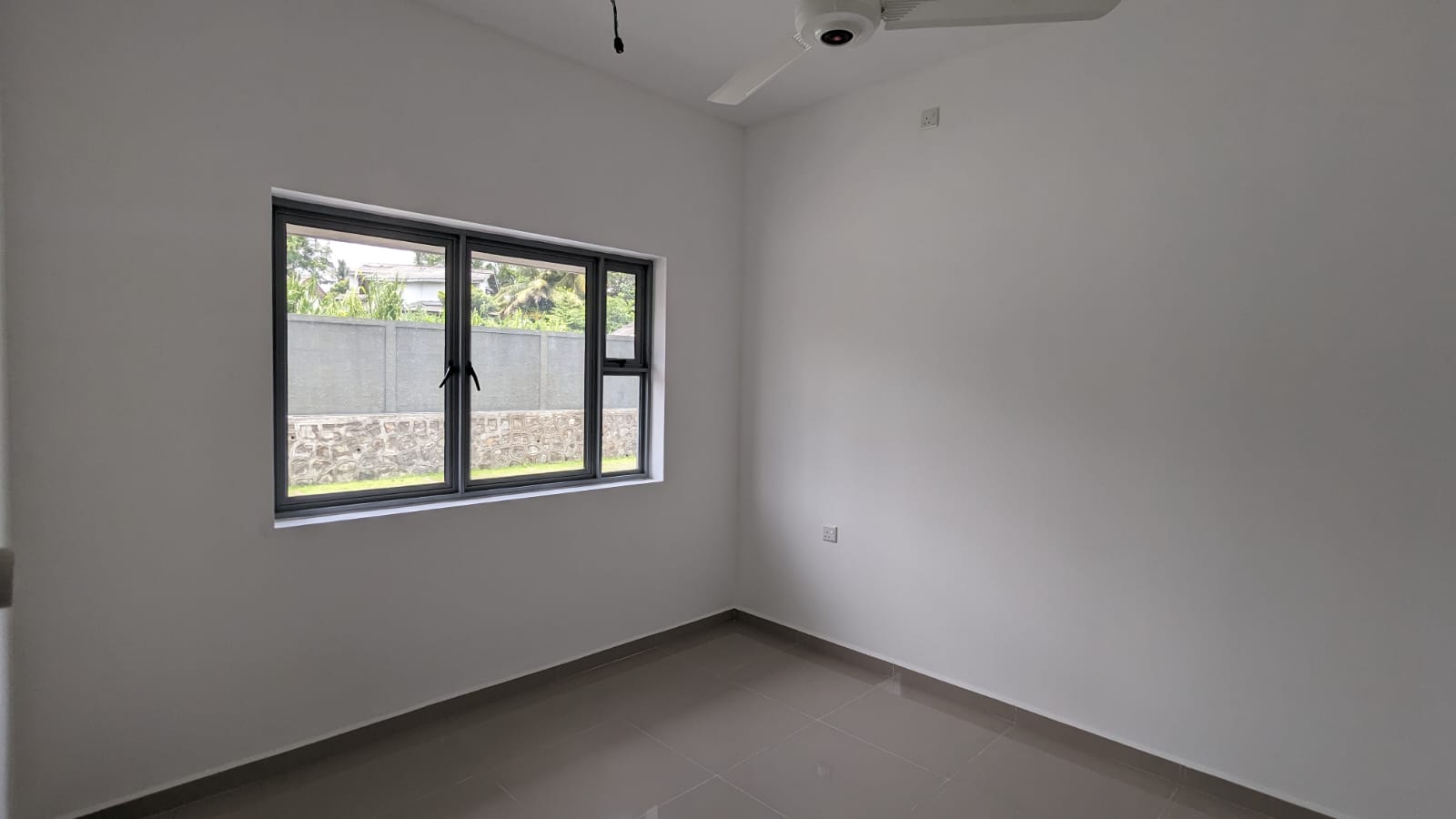WhatsApp Image 2023-09-10 at 13.53.25 Elixia 3 C’s Brand New 02 BR Apartment for Sale in Malabe