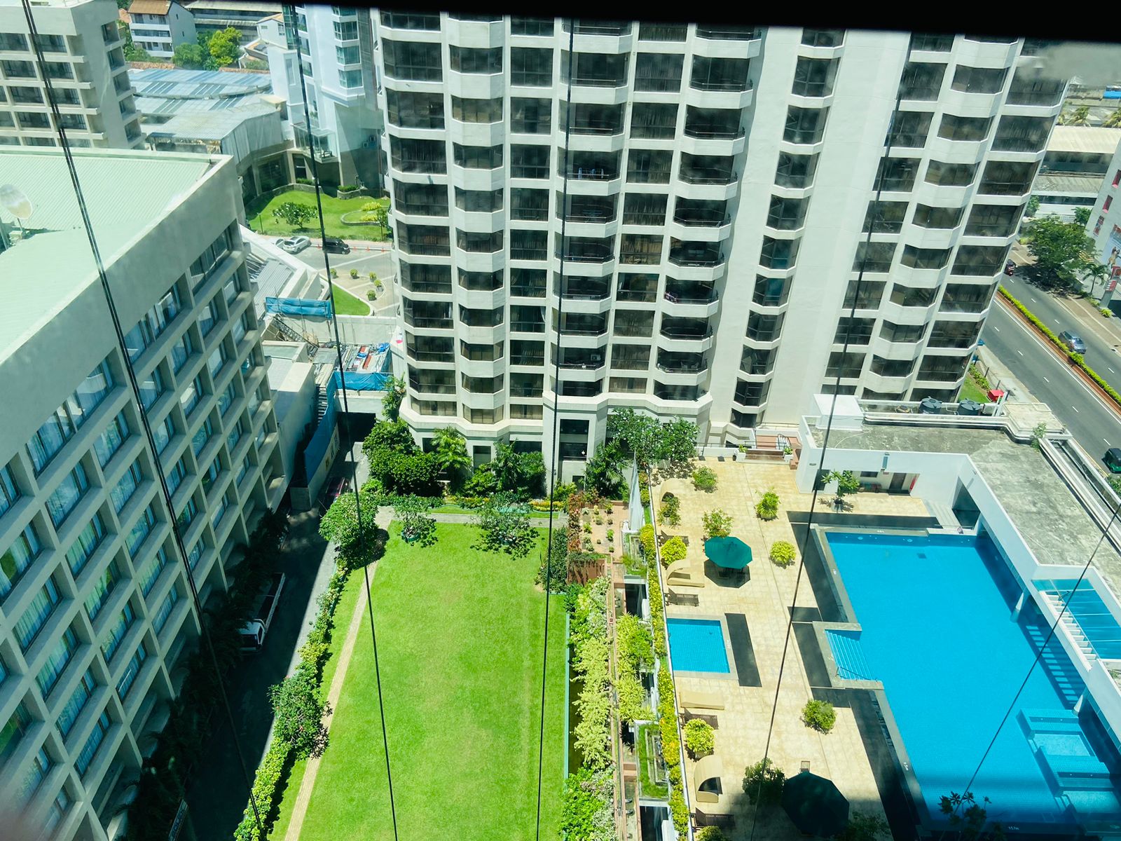 WhatsApp Image 2023-09-28 at 21.04.48 (2) Emperor Apartment For Sale in Colombo 3