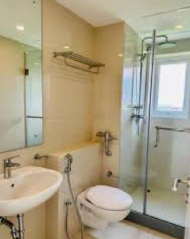 625