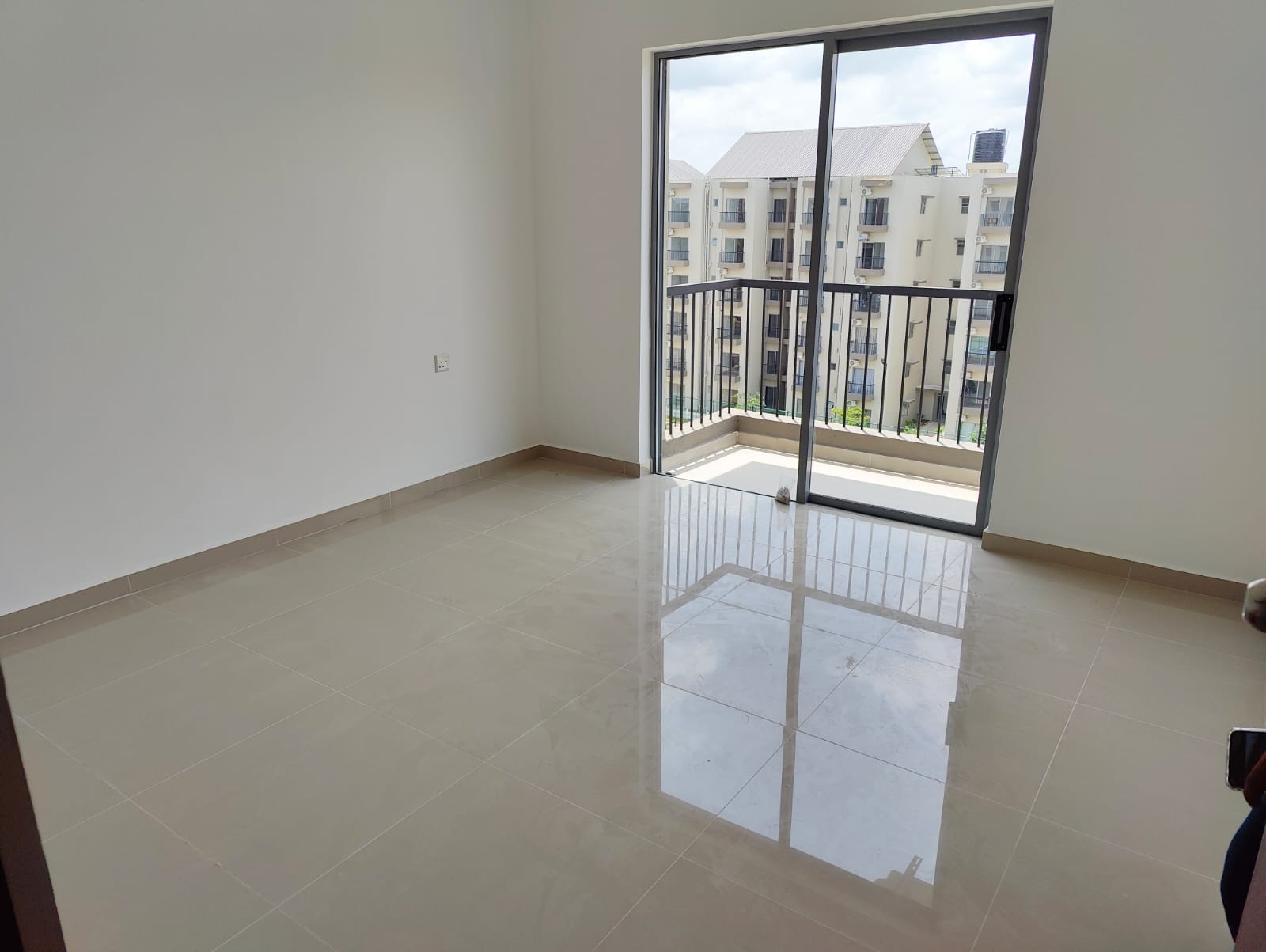 WhatsApp Image 2023-10-12 at 11.37.35 Elixia 3C’s Brand New 3BR Apartment For Sale in Malabe