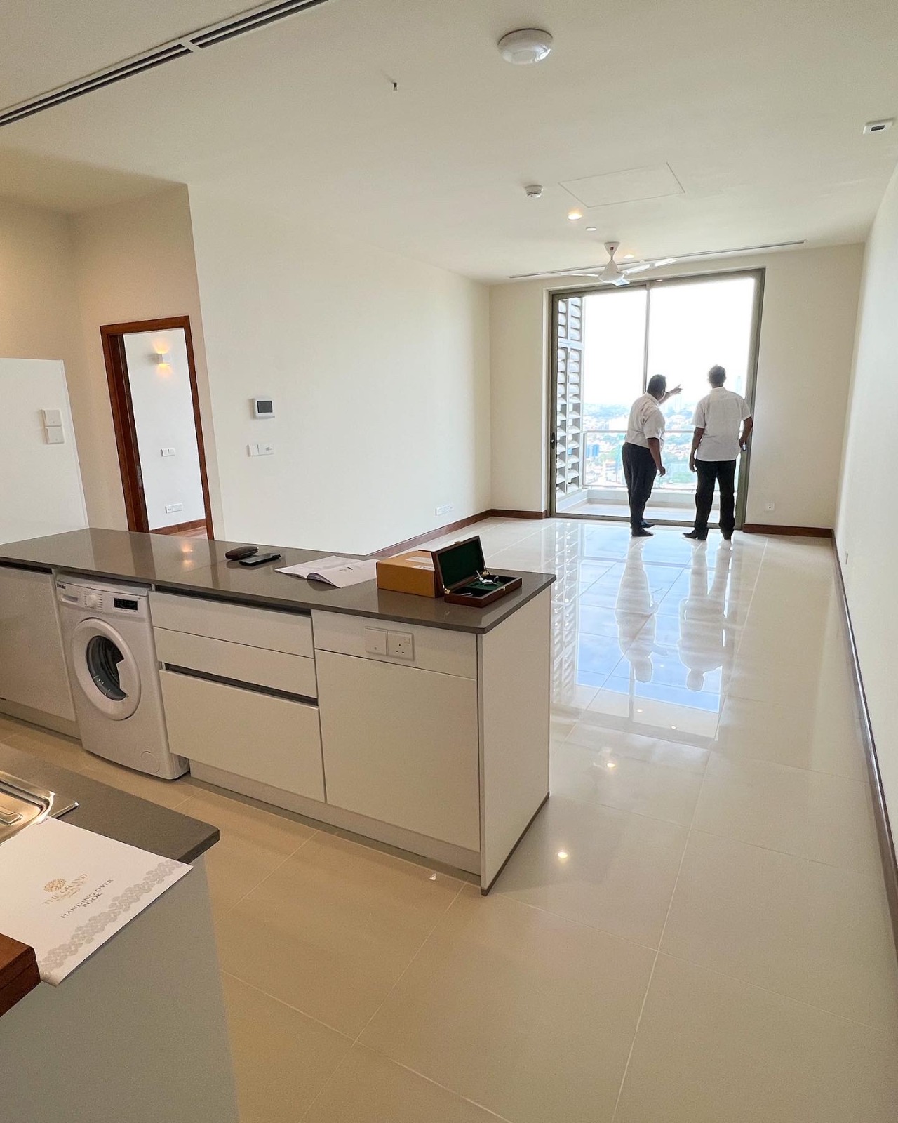 WhatsApp Image 2023-10-19 at 11.15.32 (1) The Grand 2BR Apartment For Sale in Colombo 7