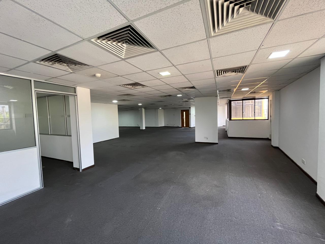 WhatsApp Image 2023-06-10 at 09.52.27 (2) 3 Story Building, Suitable For office in Colombo 08