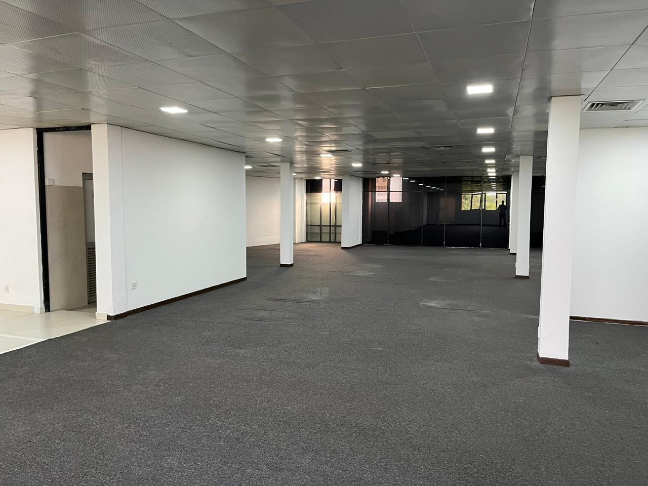 WhatsApp Image 2023-06-10 at 09.52.31 3 Story Building, Suitable For office in Colombo 08