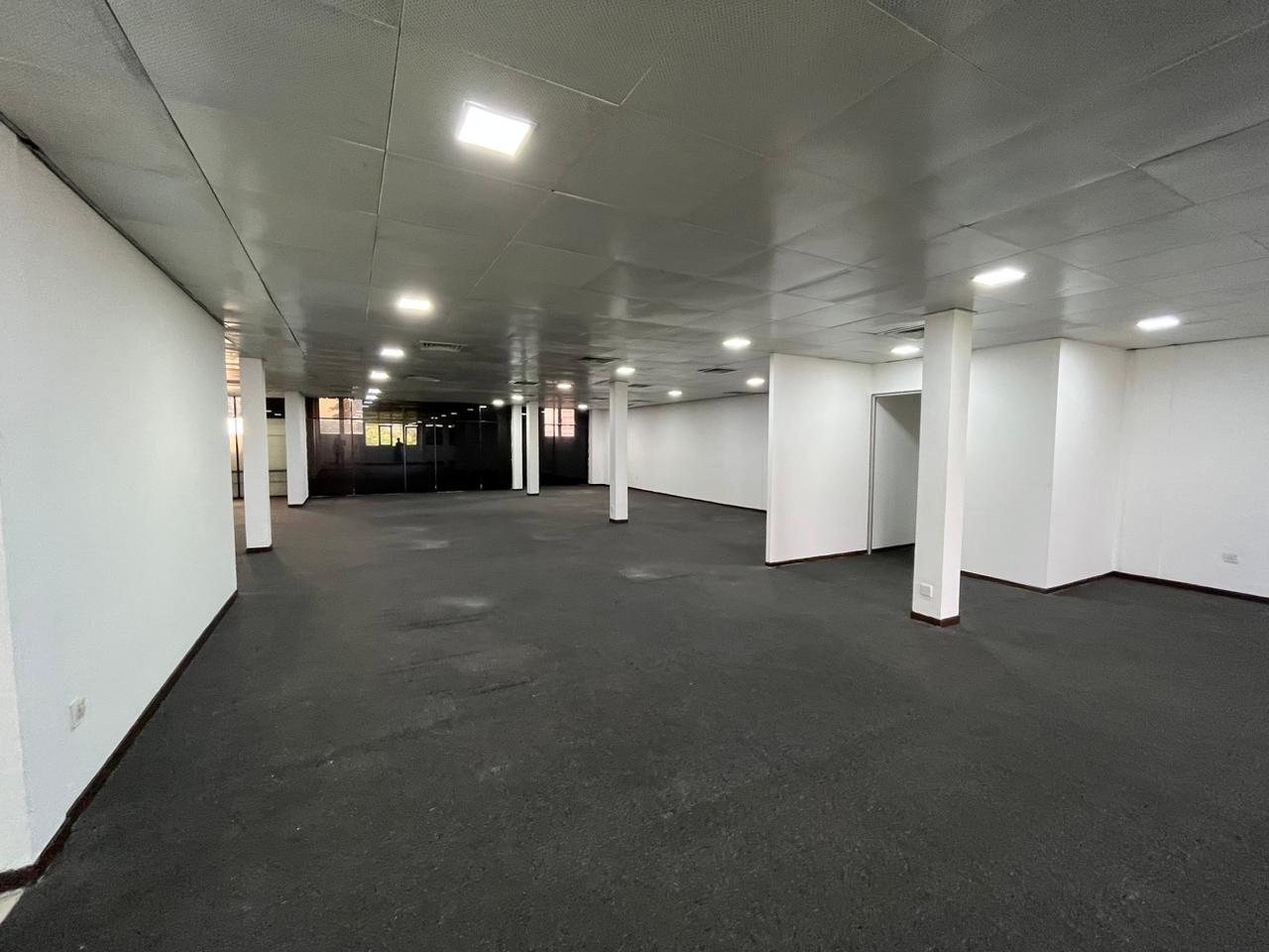 WhatsApp Image 2023-06-10 at 09.52.32 (1) 3 Story Building, Suitable For office in Colombo 08