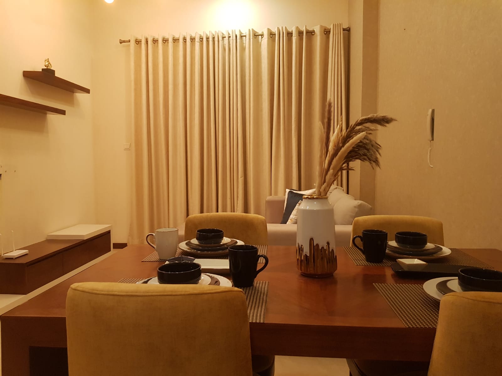 Capital 07 2BR Apartment For Rent in Colombo 07
