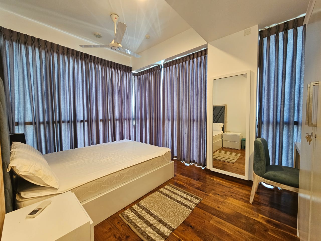 Capitol TwinPeaks 2BR Apartment For Rent in Colombo 02
