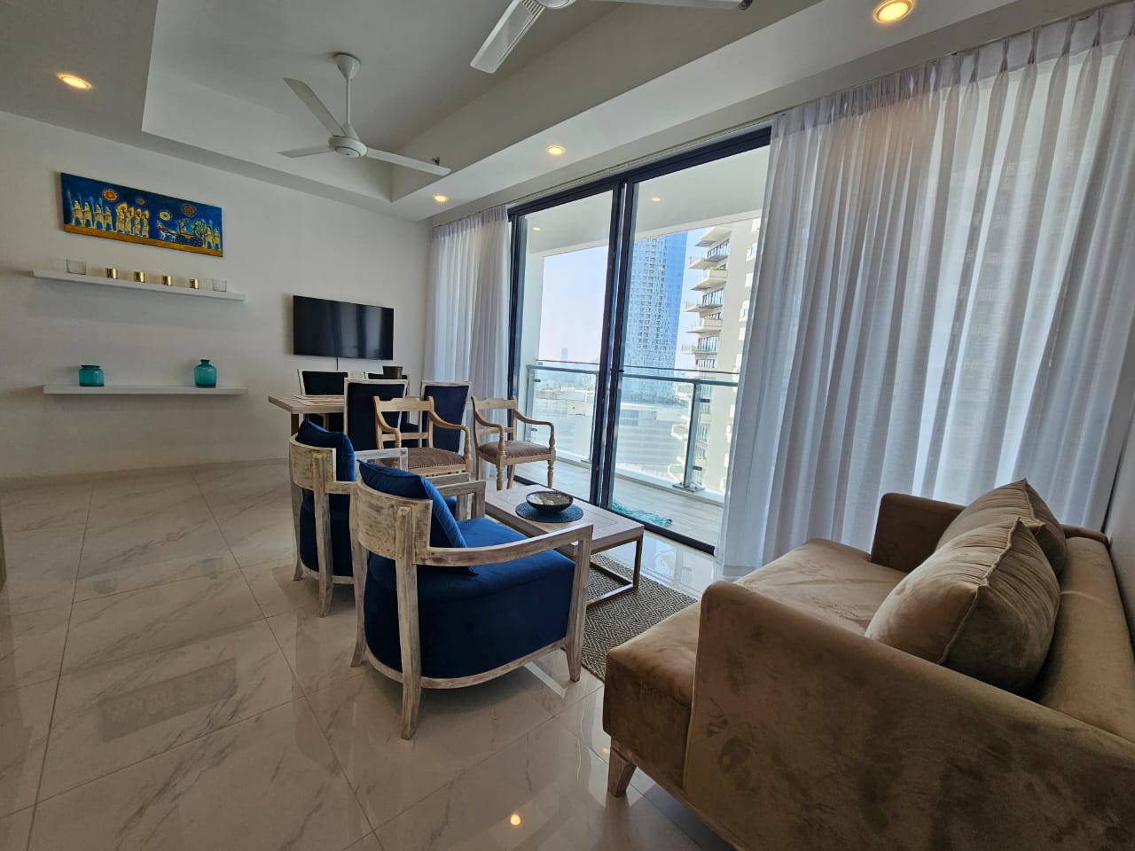 Capitol TwinPeaks 2BR Apartment For Rent in Colombo 02