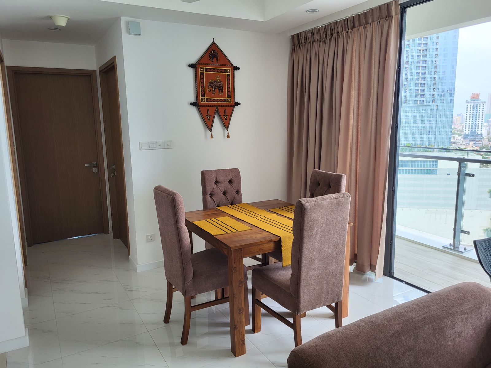 Capitol TwinPeaks 2BR Apartment For Rent in Colombo 02