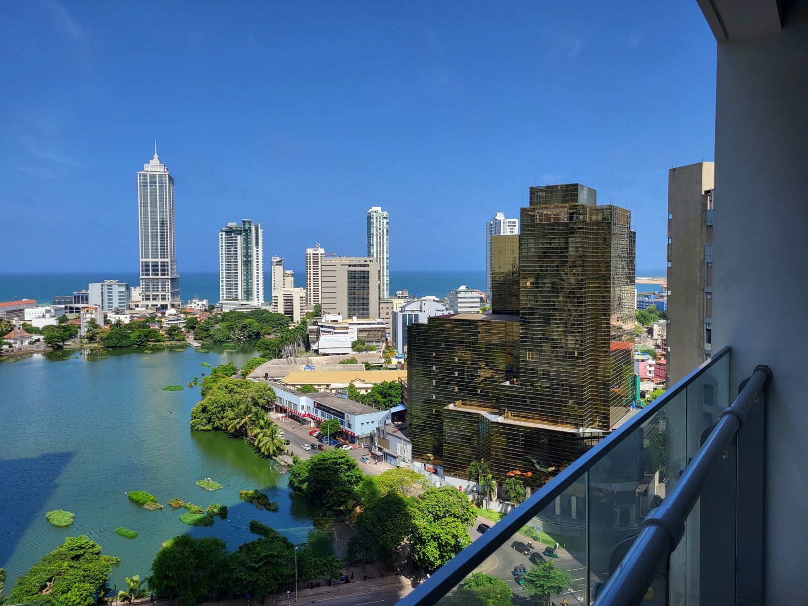 Capitol TwinPeaks 2BR Apartment For Rent in Colombo 02