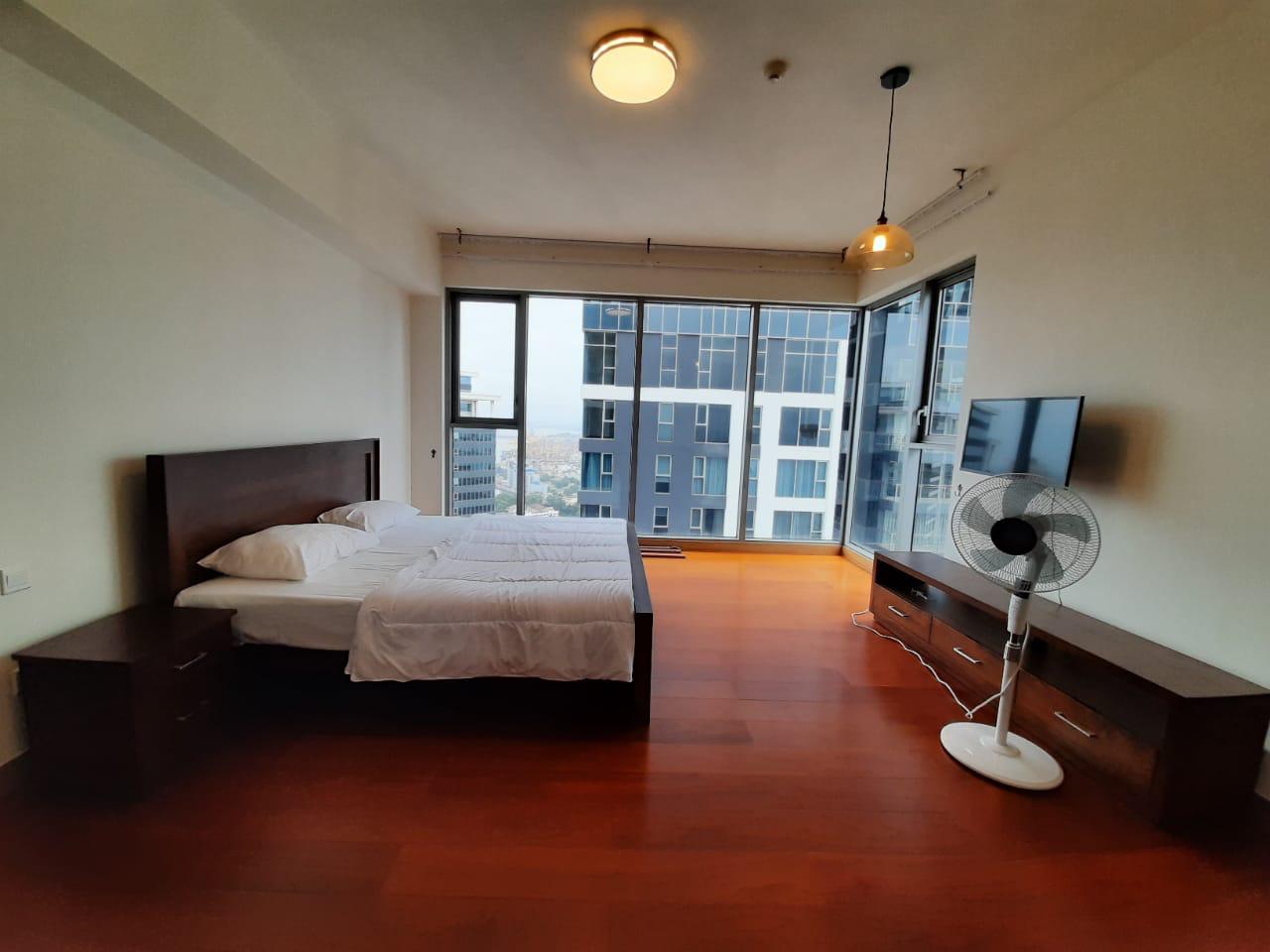 WhatsApp Image 2024-09-08 at 14.24.13 (1) One Galle Face Luxury Apartment For Sale in Colombo 2