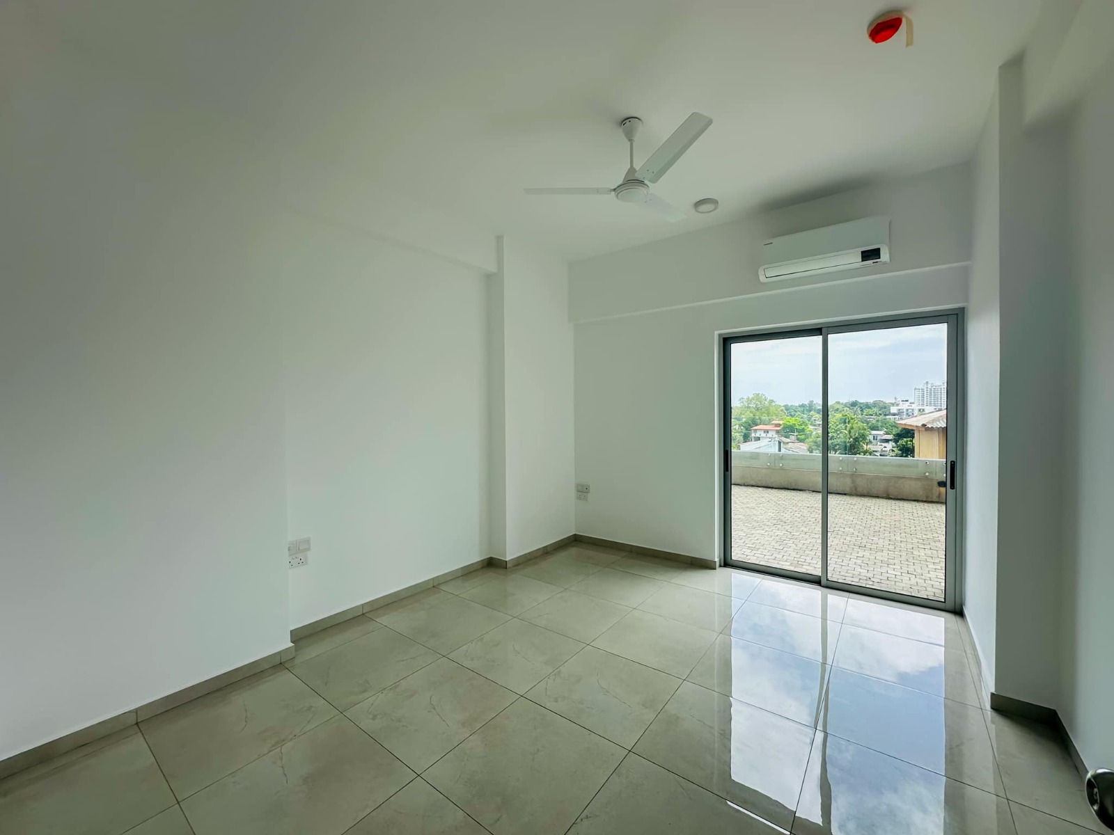 WhatsApp Image 2024-08-09 at 11.12.42 Iconic Galaxy Private Garden Apartment For Sale in Rajagiriya