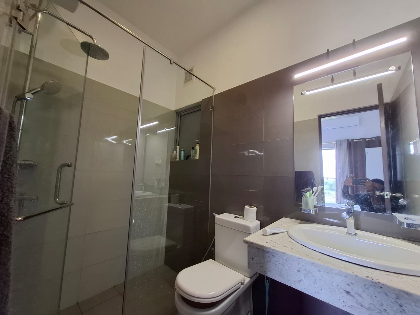WhatsApp Image 2024-12-01 at 11.21.10 Canterbury Golf Furnished 2BR Apartment for Sale in Piliyandala