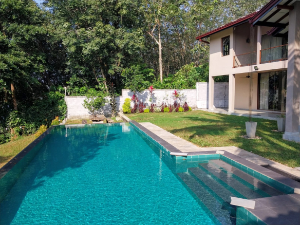 Unique Boutique Villa For Rent in Bandaragama